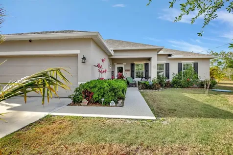 5330 NW Perez Court Port St Lucie FL 34983