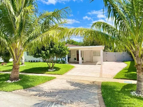 2360 NE 4th Avenue Boca Raton FL 33431