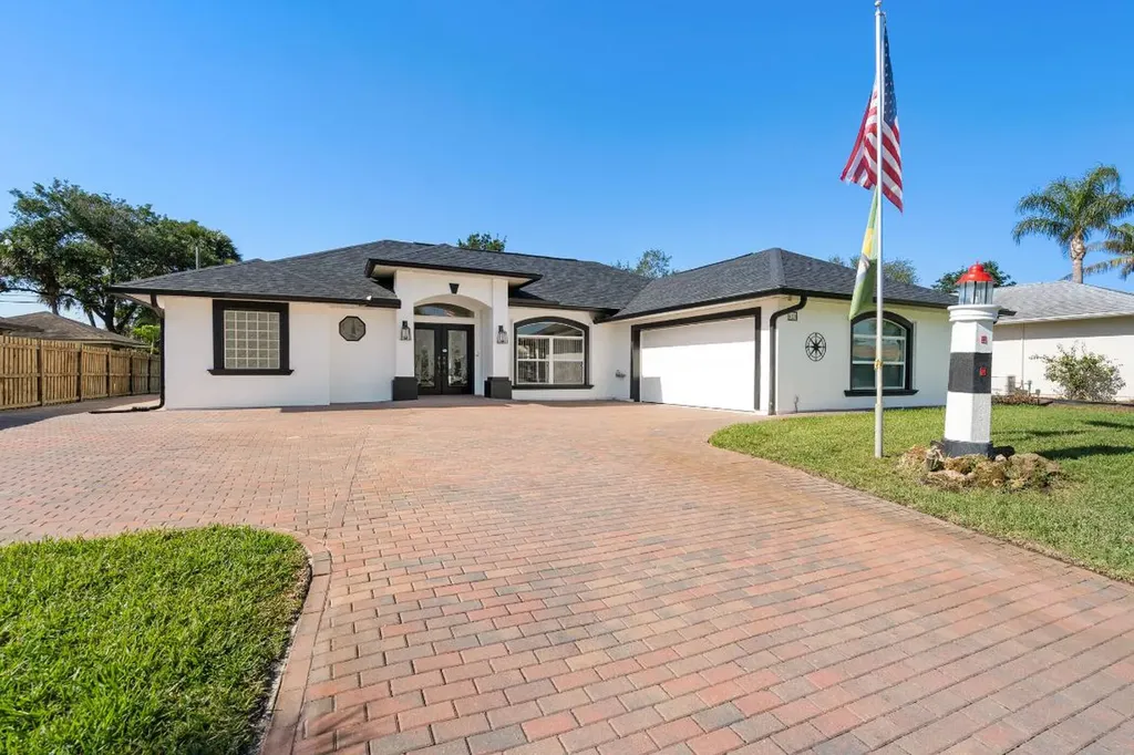 428 Bywood Avenue Sebastian FL 32958