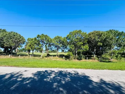 2017 Hills Court Fort Pierce FL 34950