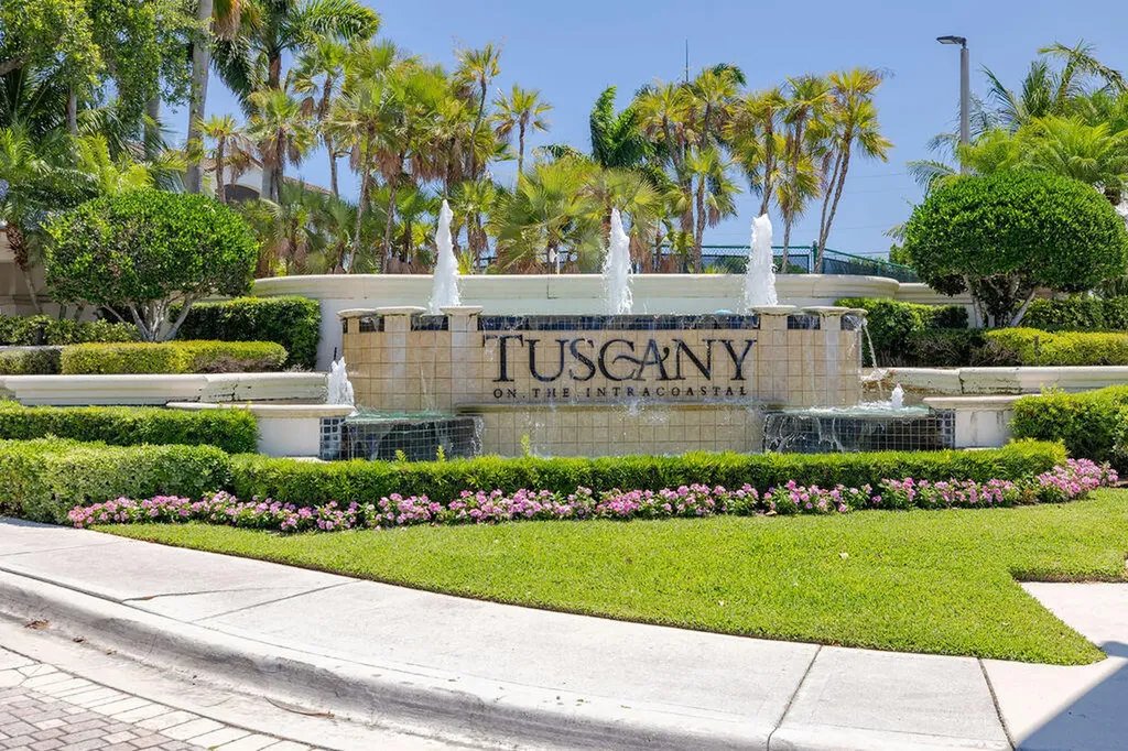 1107 Tuscany Way Boynton Beach FL 33435