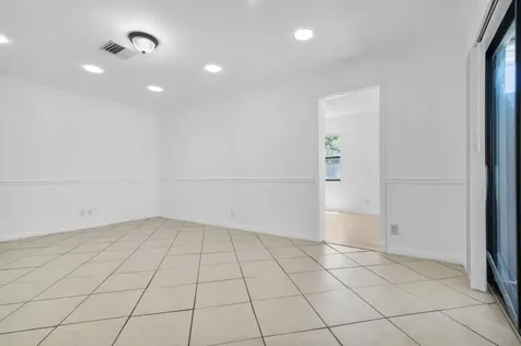 7 Crossing Circle Boynton Beach FL 33435