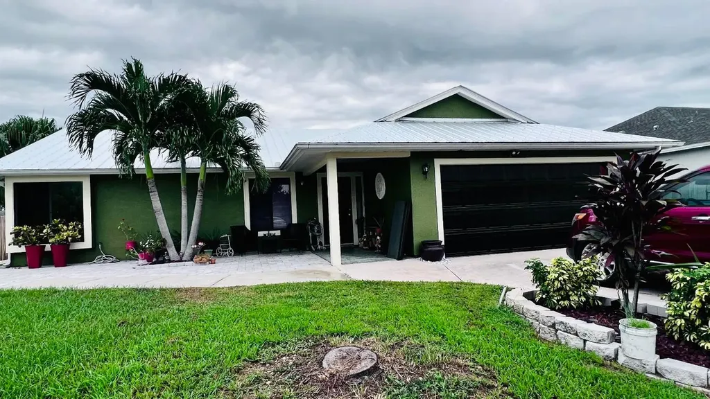 1355 SW Granville Avenue Port St Lucie FL 34953