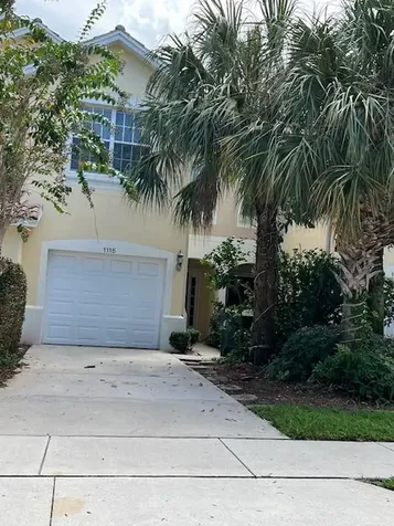 1115 Pinewood Lake Court Greenacres FL 33415