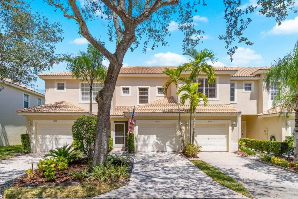 9065 Tremezzo Lane Boynton Beach FL 33472