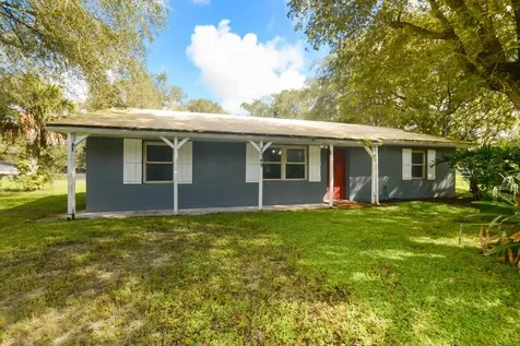 7549 NW 95th Court Okeechobee FL 34972