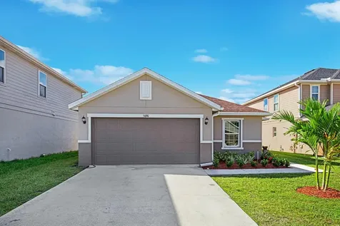 5690 NW Pine Trail Circle Port St Lucie FL 34983