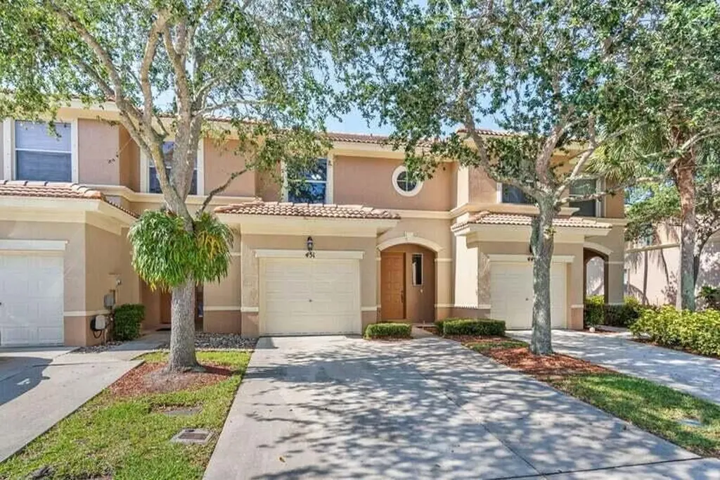 451 Rainbow Springs Terrace Royal Palm Beach FL 33411