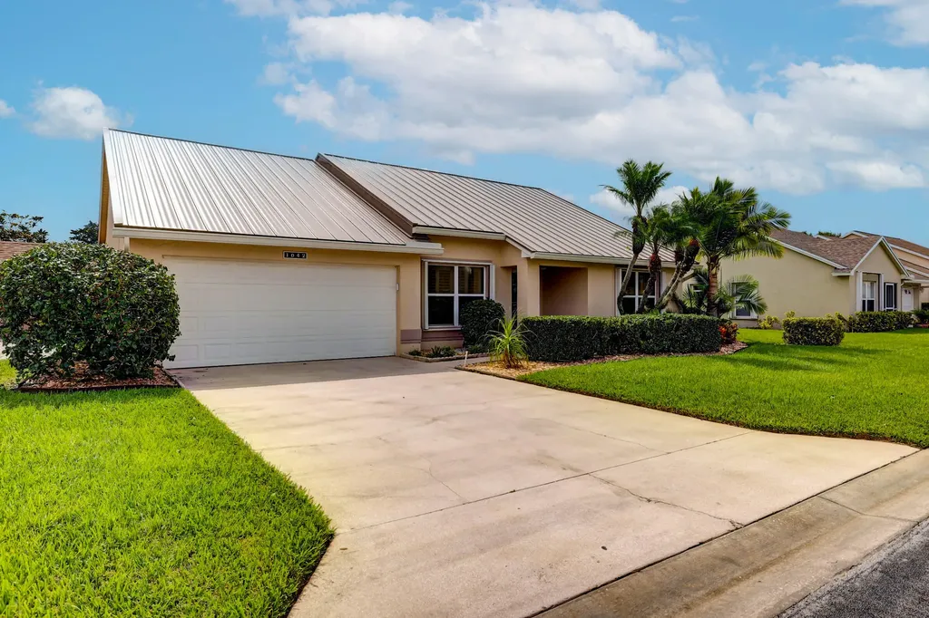 1042 NW Tuscany Drive Port St Lucie FL 34986