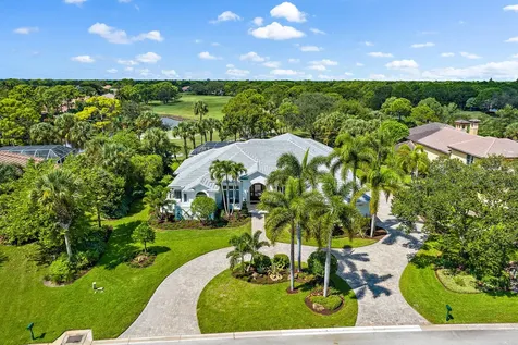 4665 SE Waterford Drive Stuart FL 34997