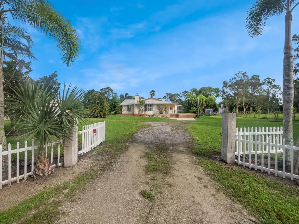 13881 50th Place N West Palm Beach FL 33411