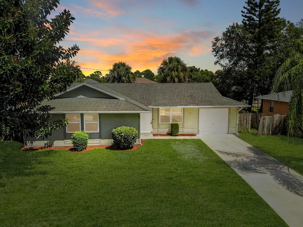 1457 SW Flounder Lane Port St Lucie FL 34953