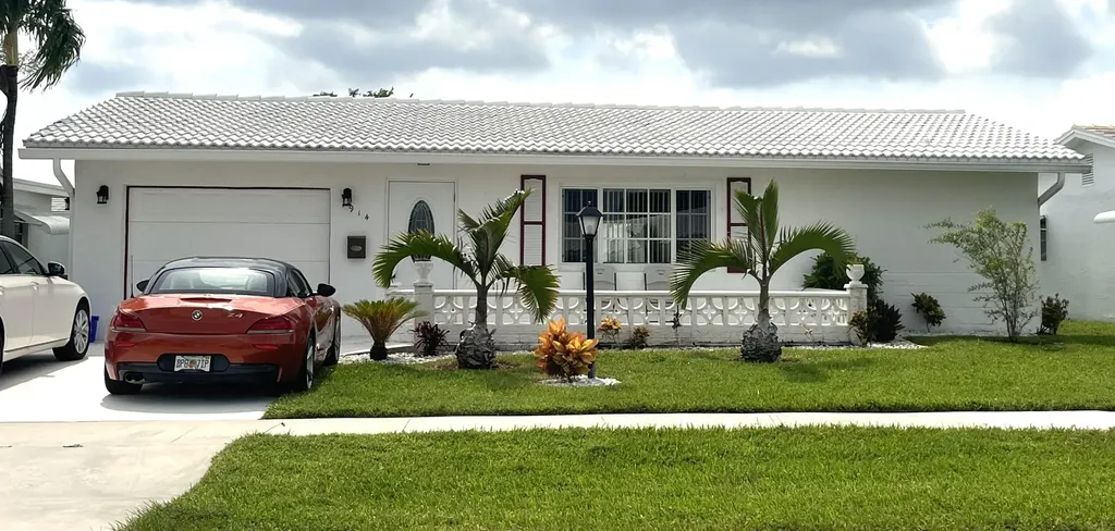 1914 SW 18th Street Boynton Beach FL 33426