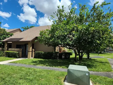2266 NW 39th Avenue Coconut Creek FL 33066