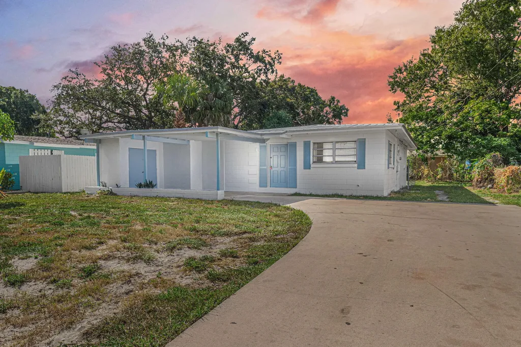 111 Gardenia Avenue Fort Pierce FL 34982
