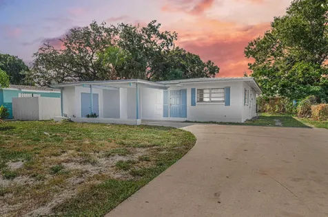 111 Gardenia Avenue Fort Pierce FL 34982