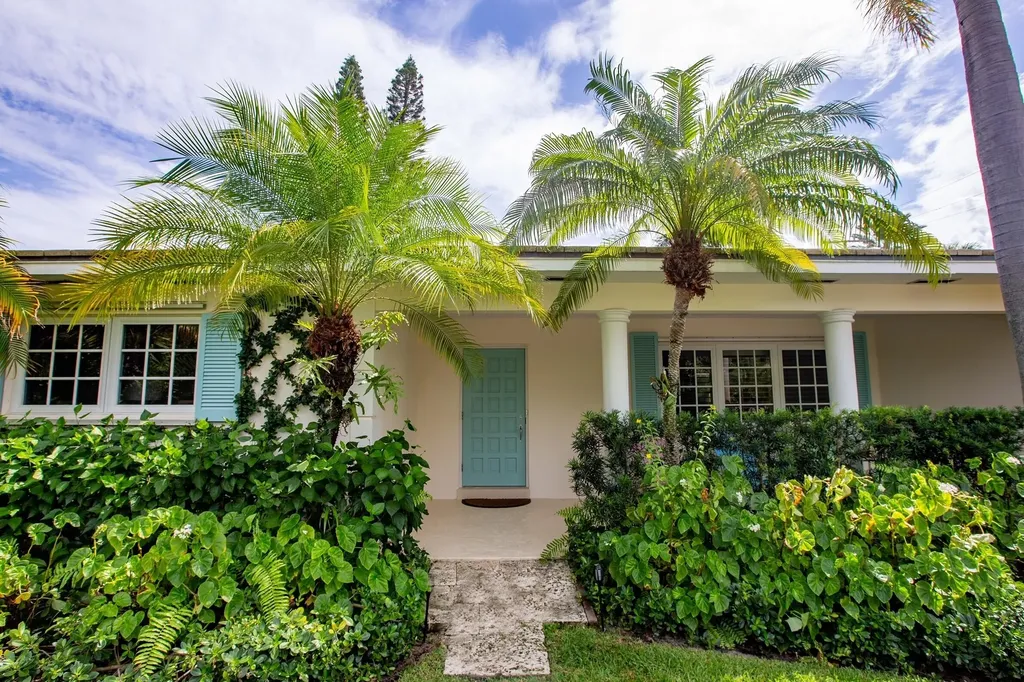 300 Colonial Lane Palm Beach FL 33480