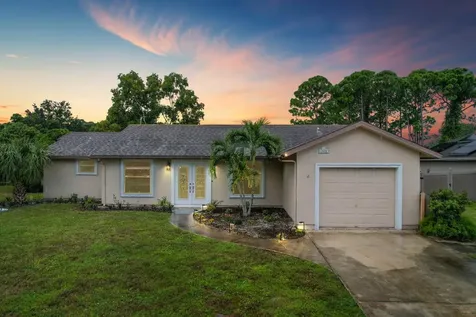 1686 SE Trumpet Lane Port St Lucie FL 34983