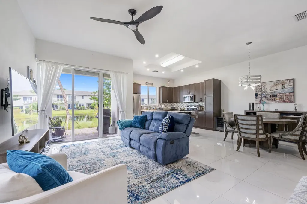 761 Pioneer Way Royal Palm Beach FL 33411