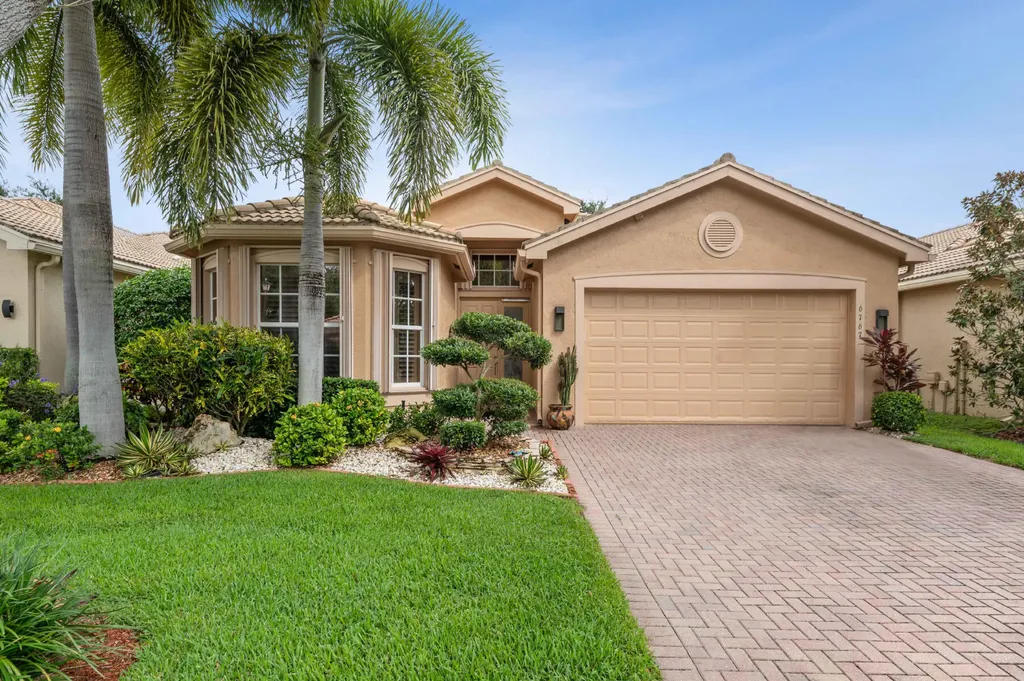 6767 Shamrock Trail Boynton Beach FL 33437