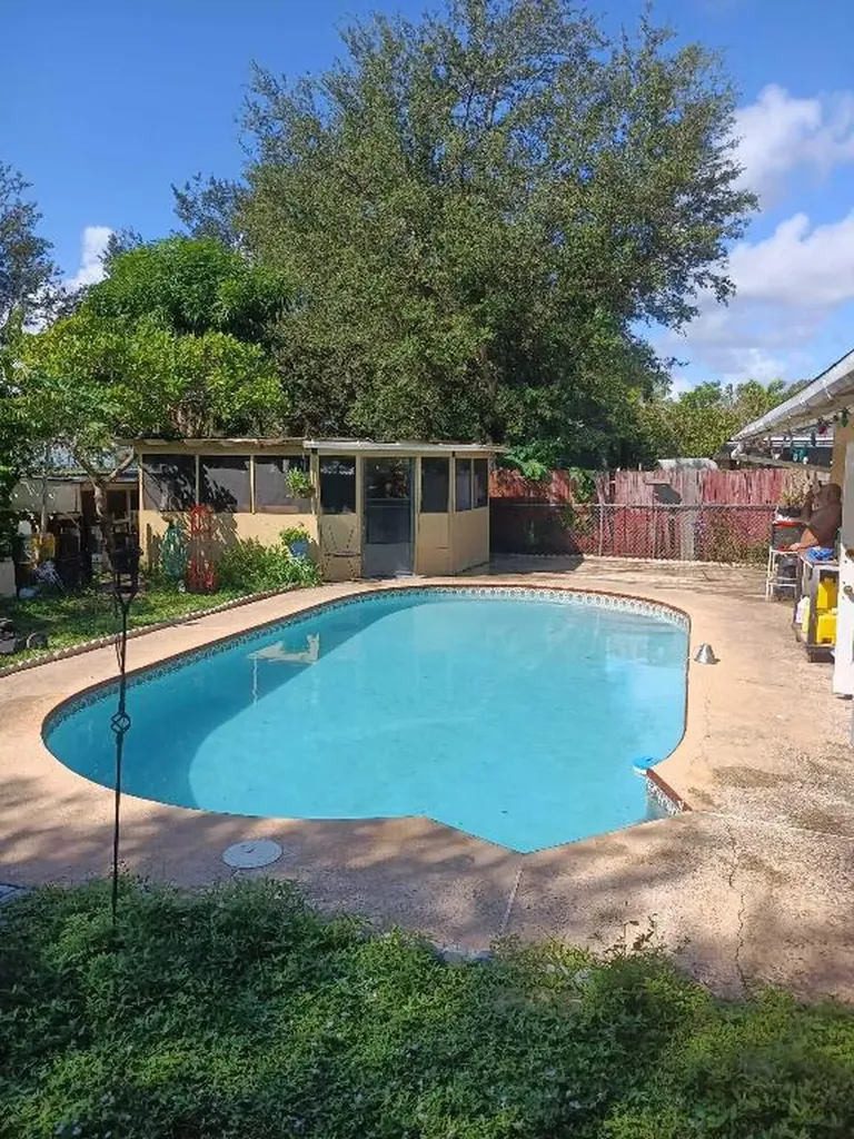 125 Wisteria Avenue Fort Pierce FL 34982