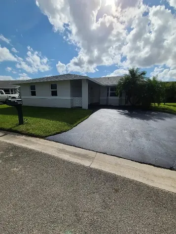 7657 NW 88th Lane Tamarac FL 33321