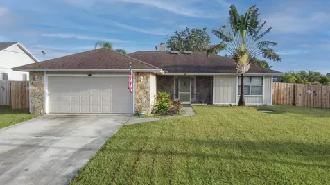 125 SW Whitmore Drive Port St Lucie FL 34984