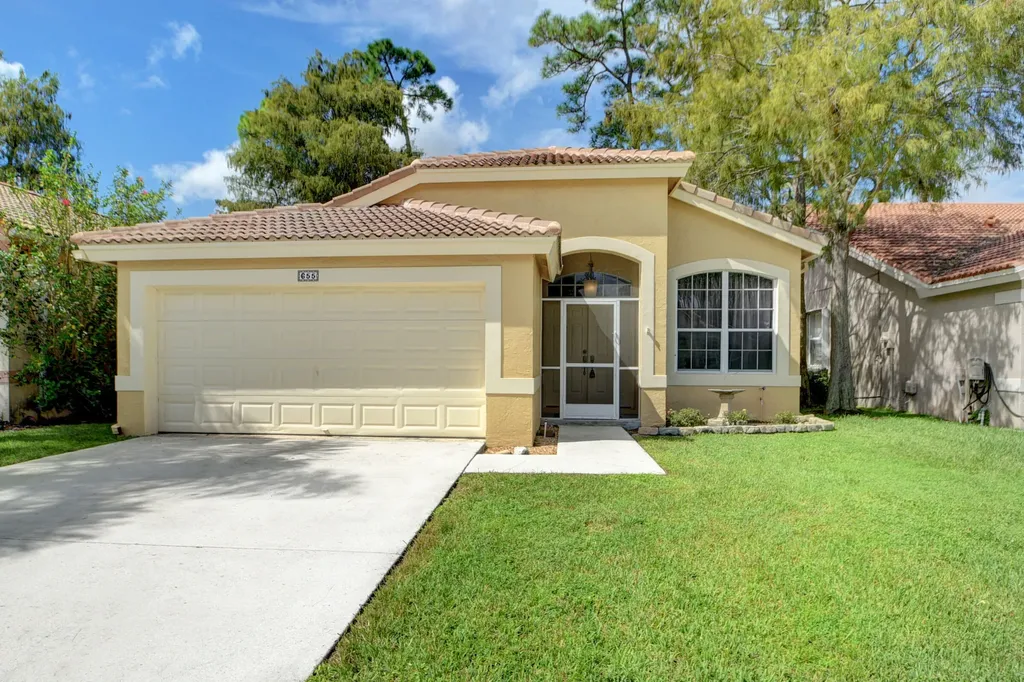 655 Lake Wellington Drive Wellington FL 33414
