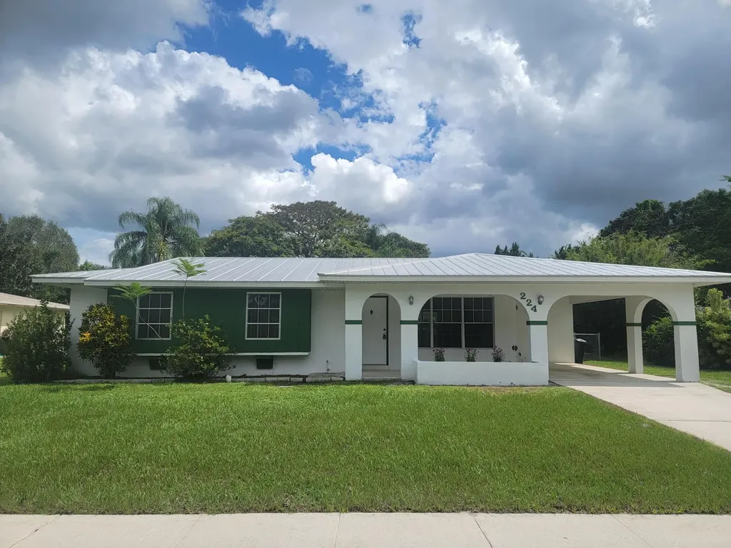 224 NE Solida Drive Port St Lucie FL 34983