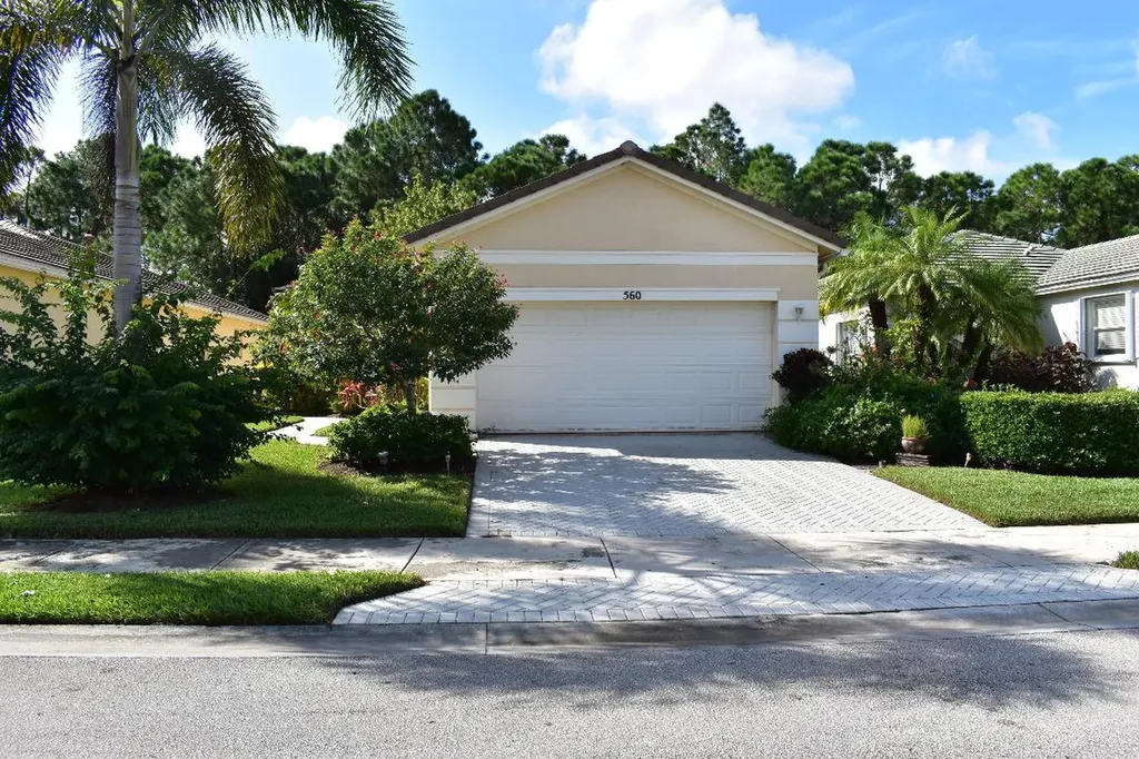 560 SW Indian Key Drive Port St Lucie FL 34986