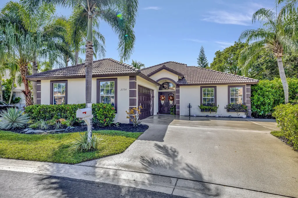 2734 Pointe Circle Greenacres FL 33413