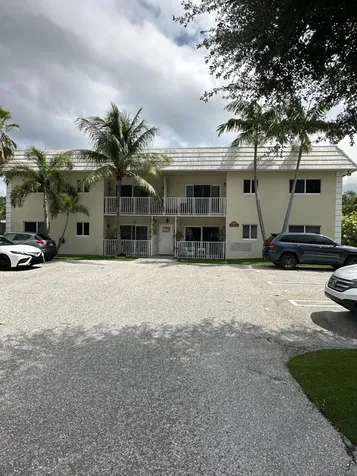 425 NE 7th Avenue Delray Beach FL 33483