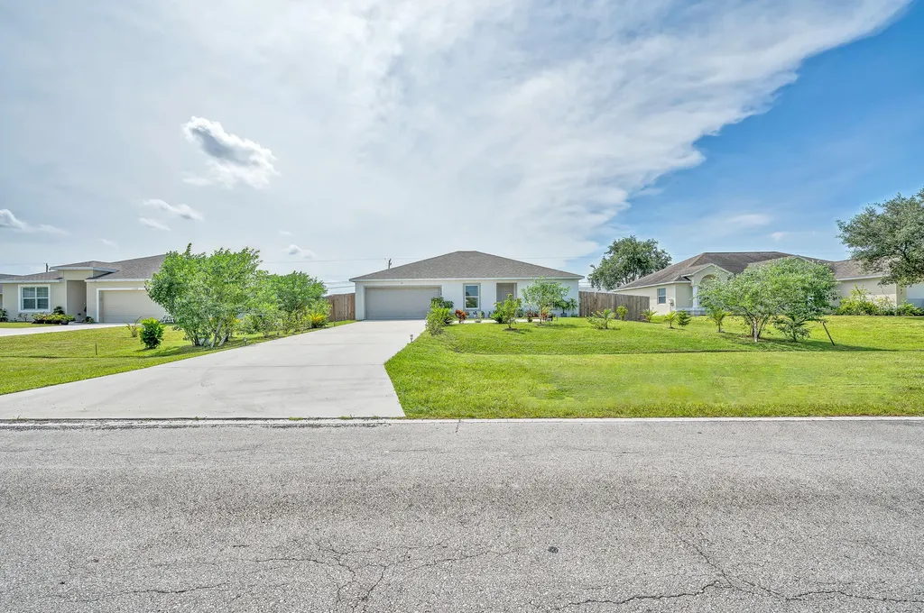 1338 SW Del Rio Boulevard Port St Lucie FL 34953
