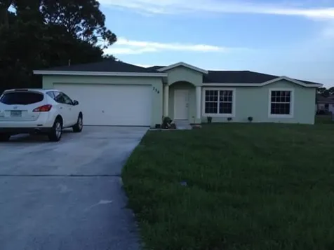 758 SW Duxbury Avenue Port St Lucie FL 34983