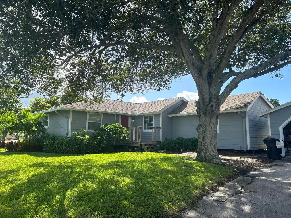 5048 SE Alicia Street Stuart FL 34997