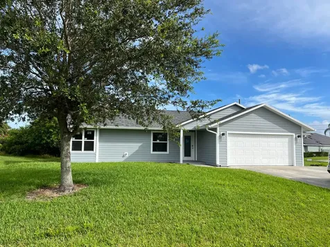 501 SW Baoy Avenue Port St Lucie FL 34953