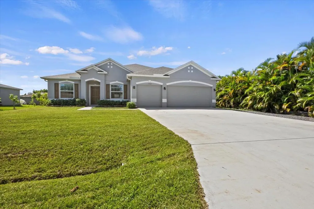 382 SW Buswell Avenue Port St Lucie FL 34983