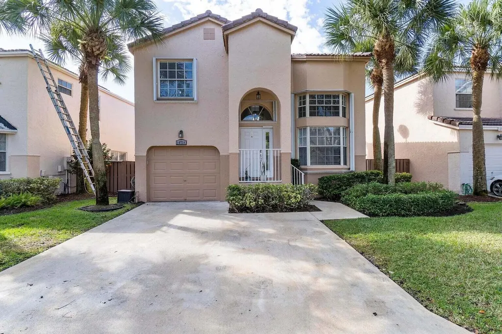 10724 NW 12th Manor Plantation FL 33322