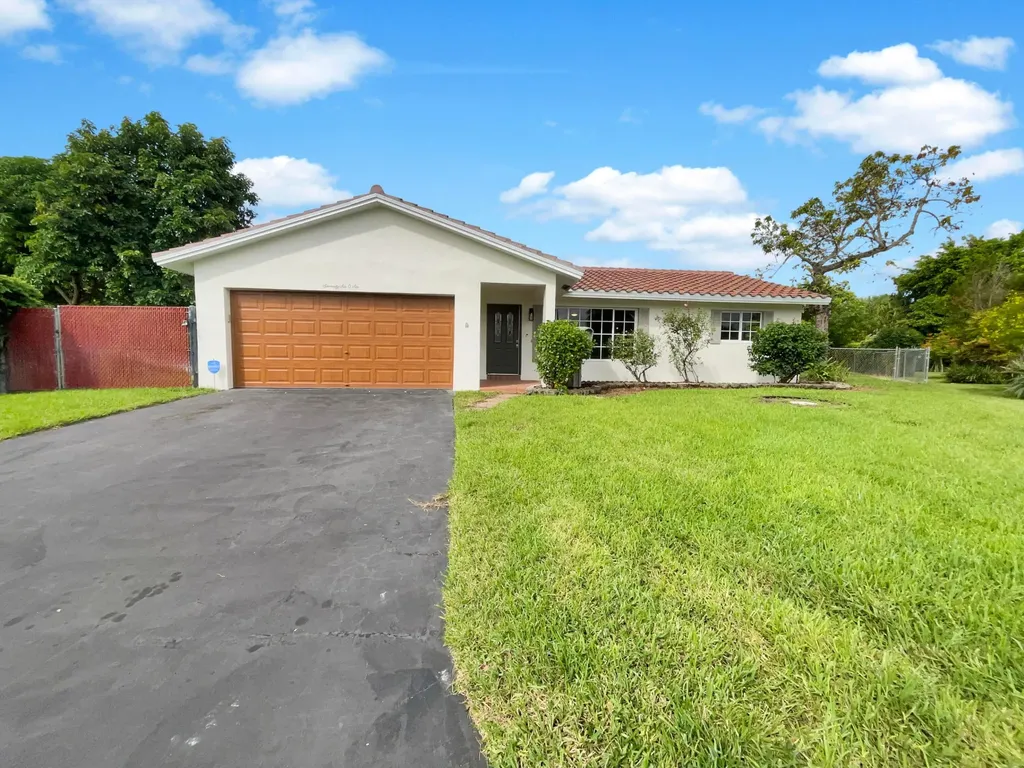 7606 NW 42nd Court Coral Springs FL 33065