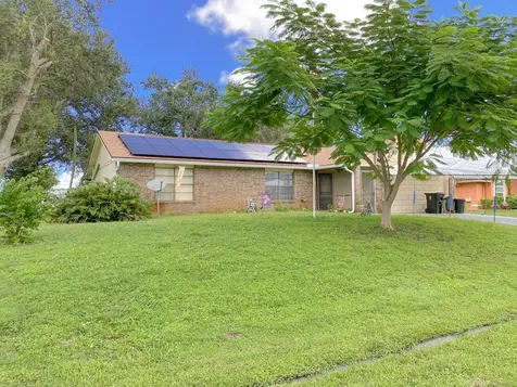 189 SW Covington Road Port St Lucie FL 34953