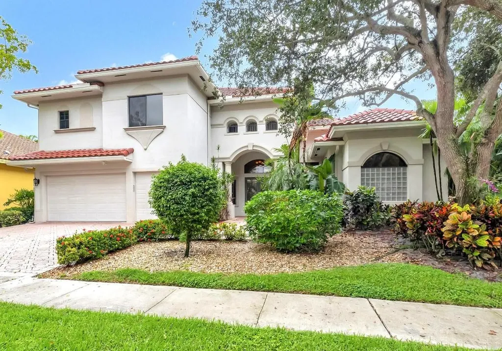 7102 Via Mediterrania Boca Raton FL 33433