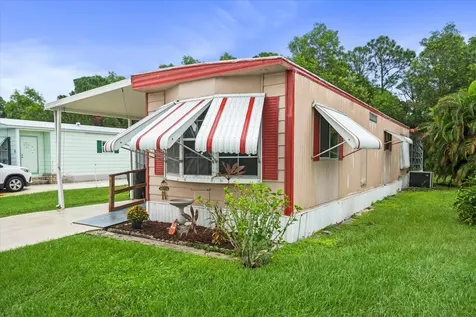 12 Palma Del Rio Port St Lucie FL 34952