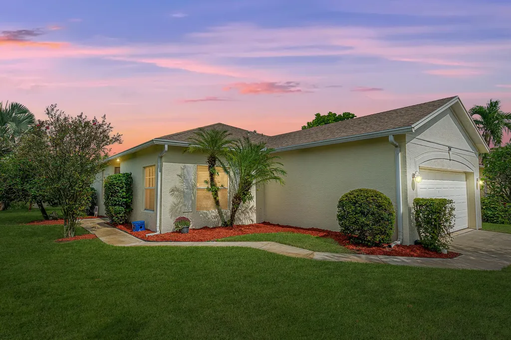 214 SW Coconut Key Way Port St Lucie FL 34986