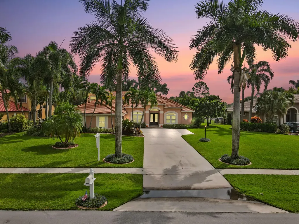 4531 Hunting Trail Lake Worth FL 33467
