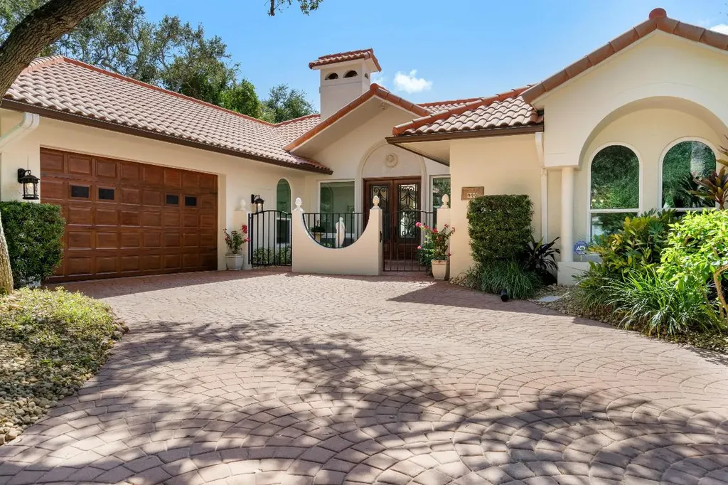 990 Carib Lane Vero Beach FL 32963