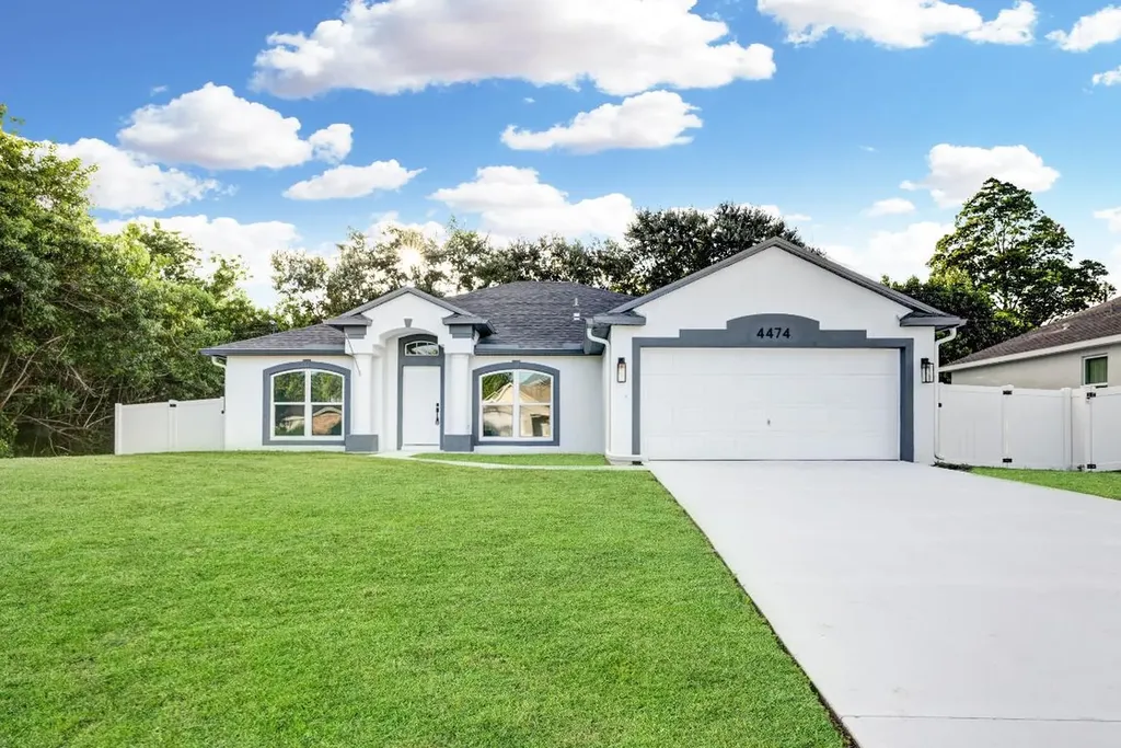 4474 SW Babylon Street Port St Lucie FL 34953