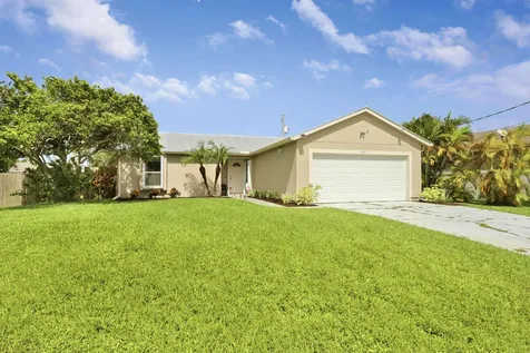 2533 SW Import Drive Port St Lucie FL 34987