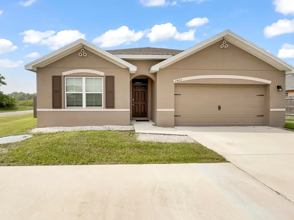 2462 SW Savage Boulevard Port St Lucie FL 34953