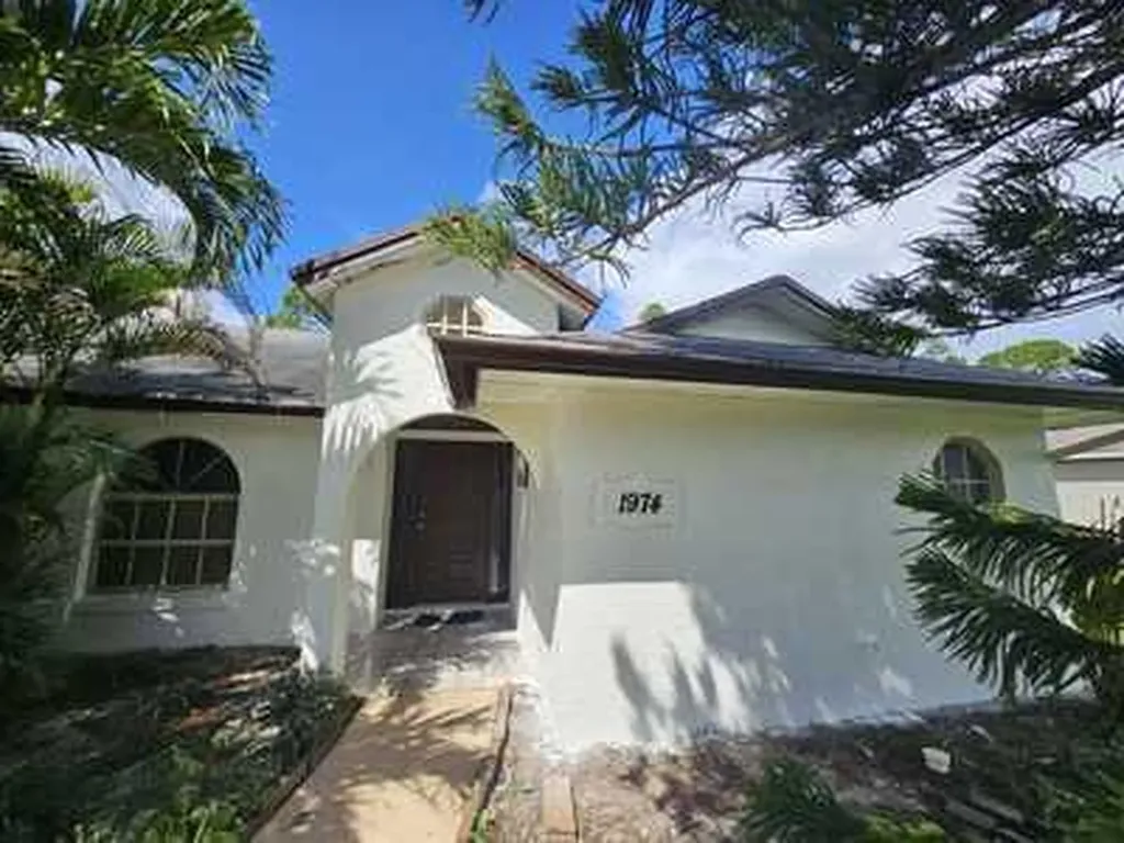 1974 SE Floresta Drive Port St Lucie FL 34983