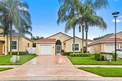 6883 Desert Inn Terrace Lake Worth FL 33463